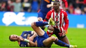 นิวคาสเซิลงานเข้า! แดน เบิร์น เจ็บซี่โครง-ปอด พัก 4–6 สัปดาห์