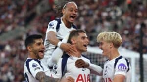 ดาร์บีลอนดอนเดือด! สเปอร์สชนเวสต์แฮม เสาร์นี้ลุ้นหนีโซนล่าง