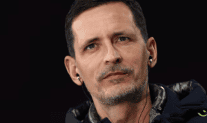 บุนเดสลีกาสั่น! แฟรงก์เฟิร์ตปลดท็อปป์เมิลเลอร์ ฟอร์มรับรั่วหนัก