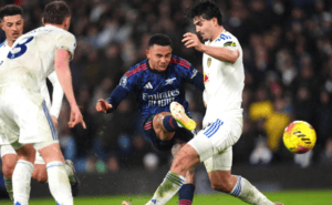 ดราม่านอกสนาม: อาร์เตต้าสวน Paul Scholes ปม “อาร์เซนอลน่าเบื่อ?”